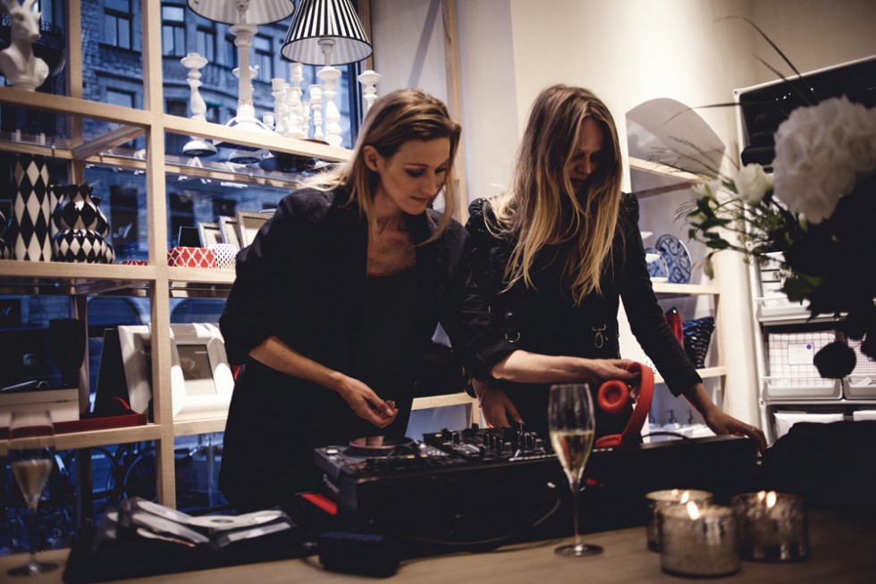 Lill Lindqvist och Leona Axelsen