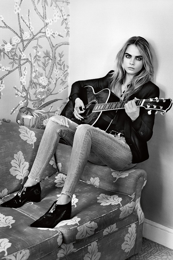 cara-delevingne-topshop-vogue-5-28jul14-pr_b_592x888