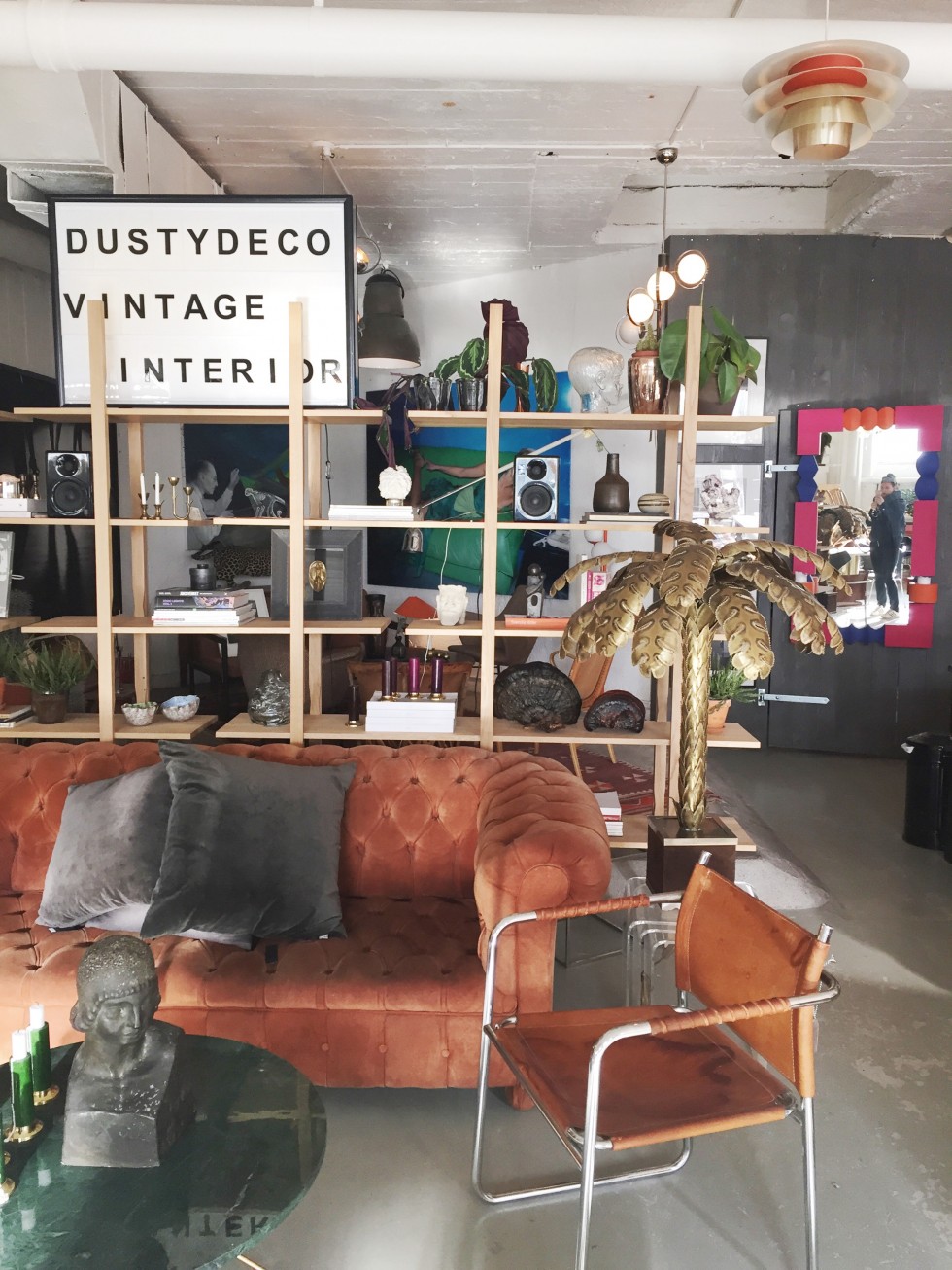 Dusty Deco