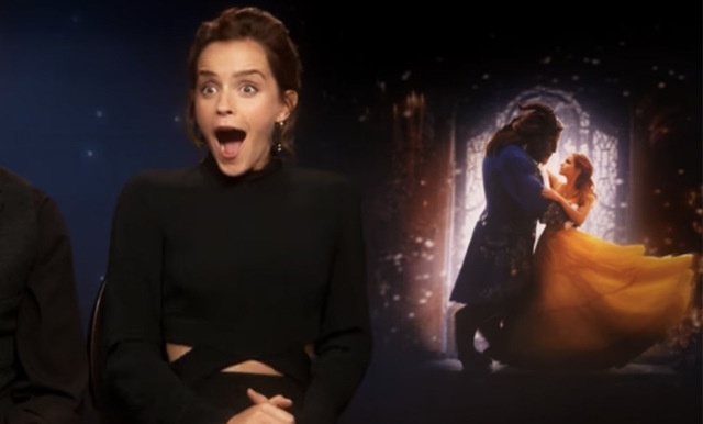 Se Emma Watsons gulliga reaktion när hon träffar mini-Belle och mini-Odjuret