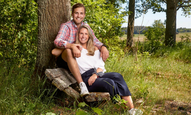 Bondeparet Caroline Kejbert och Joacim Rickling har fått barn – Äntligen är prinsessan af Tuna gård hos oss