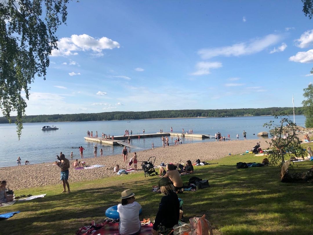 Här Hittar Du Stockholms 11 Bästa Badplatser Att Besöka I Sommar ...