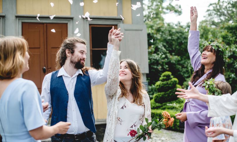 Nu kan du gifta dig på Skansen – drop in-bröllop i grönskan