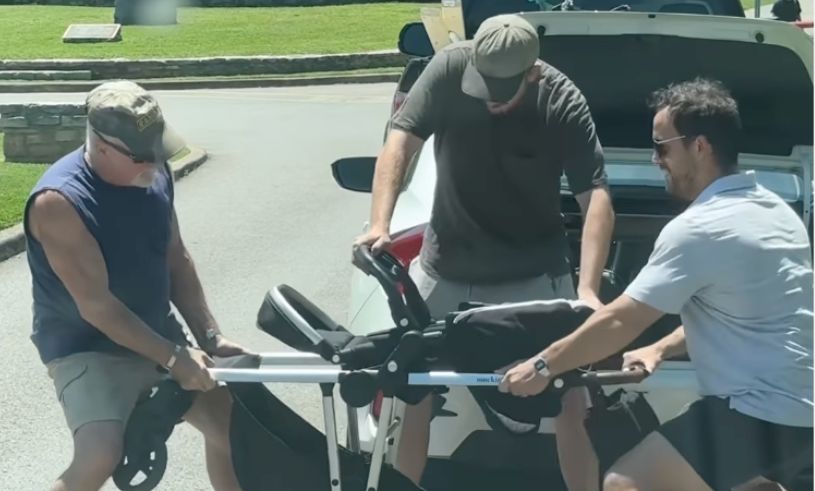 Männens kamp med barnvagnen har blivit viral