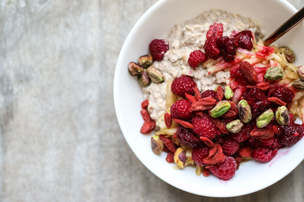 bircher-muesli-axa-granola-overnight-oats-berries-frukost-breakfast