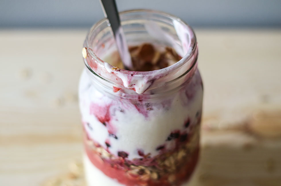 yoghurt-muesli-parfait-smoothie-frukost-breakfast-recipe-healthy